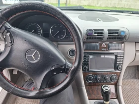 Mercedes-Benz 220, снимка 7