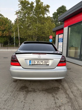 Mercedes-Benz E 320 3.2, снимка 2
