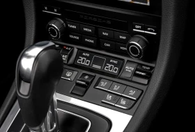 Porsche Boxster 718 = Style Edition = Black Pack Гаранция - 134000 лв. / 68513.11 € - 93701928 11