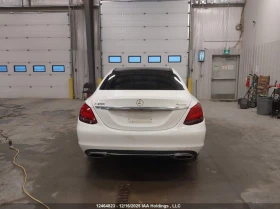 Mercedes-Benz C 300 * 4MATIC * CARFAX * БЕЗ ПЪРВОНАЧАЛНА ВНОСКА, снимка 16
