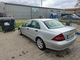 Mercedes-Benz 220 - 4000 € / 7823.32 лв. - 61543020 4