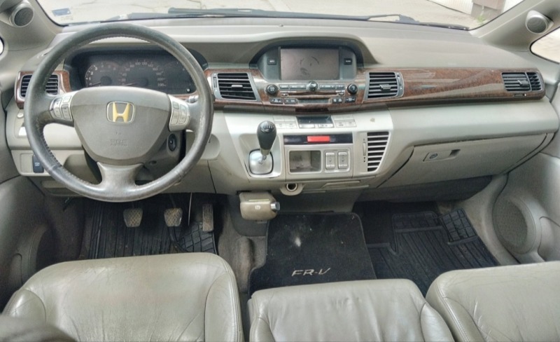 Honda Fr-v 2.2CDI, снимка 7 - Автомобили и джипове - 46400851