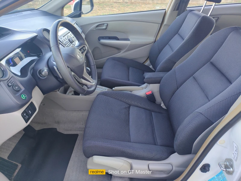 Honda Insight 1.3-88кс.avtomatic, снимка 10 - Автомобили и джипове - 47379204