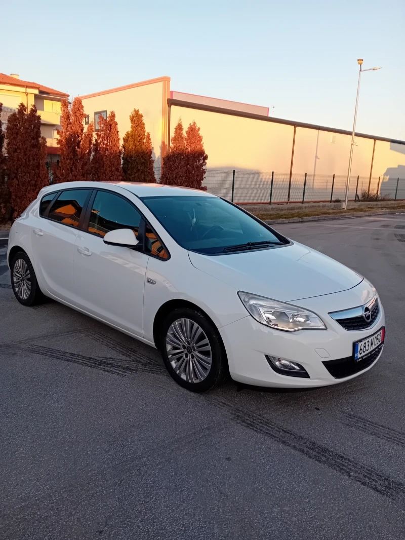 Opel Astra 1, 3ECOflex 95hp, снимка 2 - Автомобили и джипове - 48725073