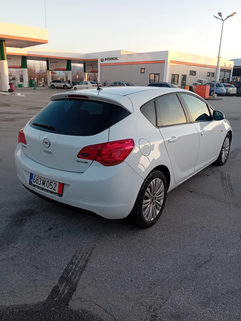 Opel Astra 1, 3ECOflex 95hp, снимка 8 - Автомобили и джипове - 48725073