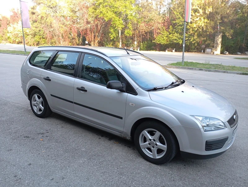 Ford Focus 1.6 i , снимка 5 - Автомобили и джипове - 48851954