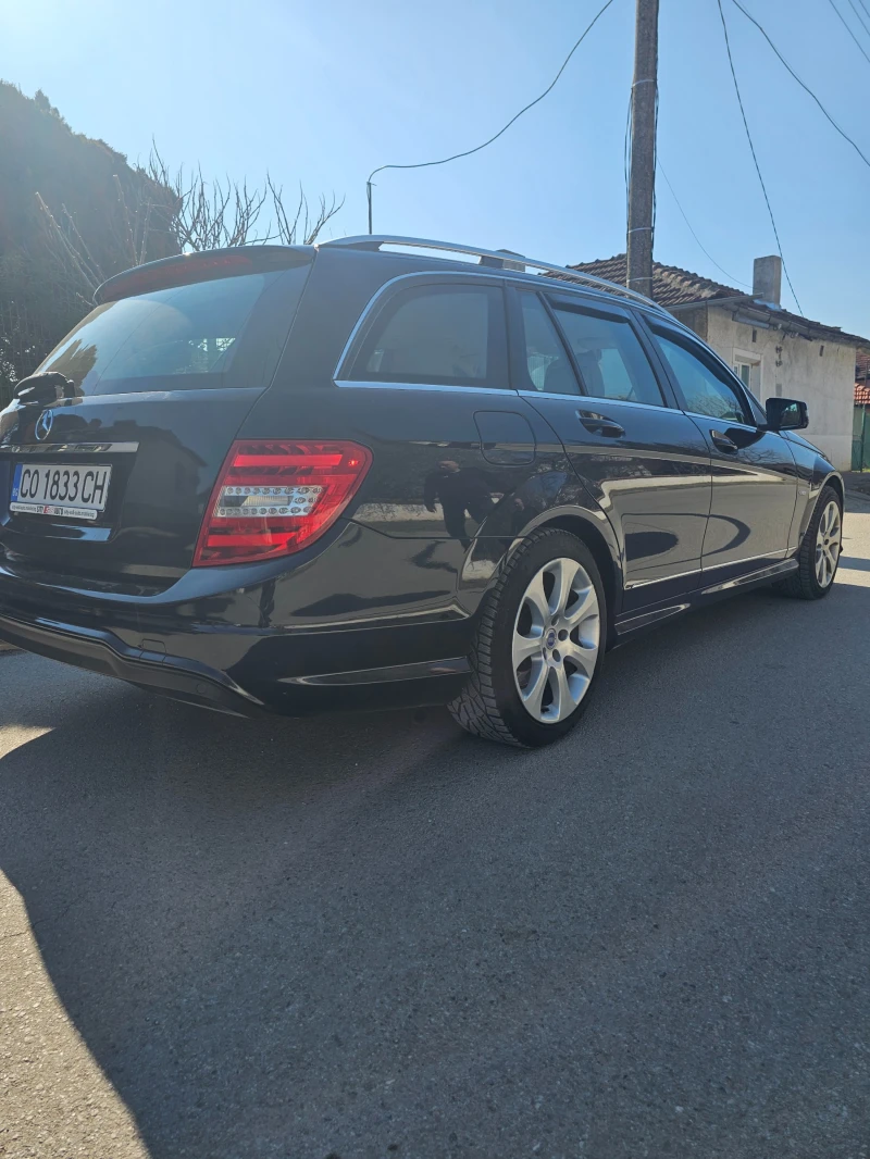 Mercedes-Benz C 220 ОБСЛУЖЕН!, снимка 4 - Автомобили и джипове - 49230039