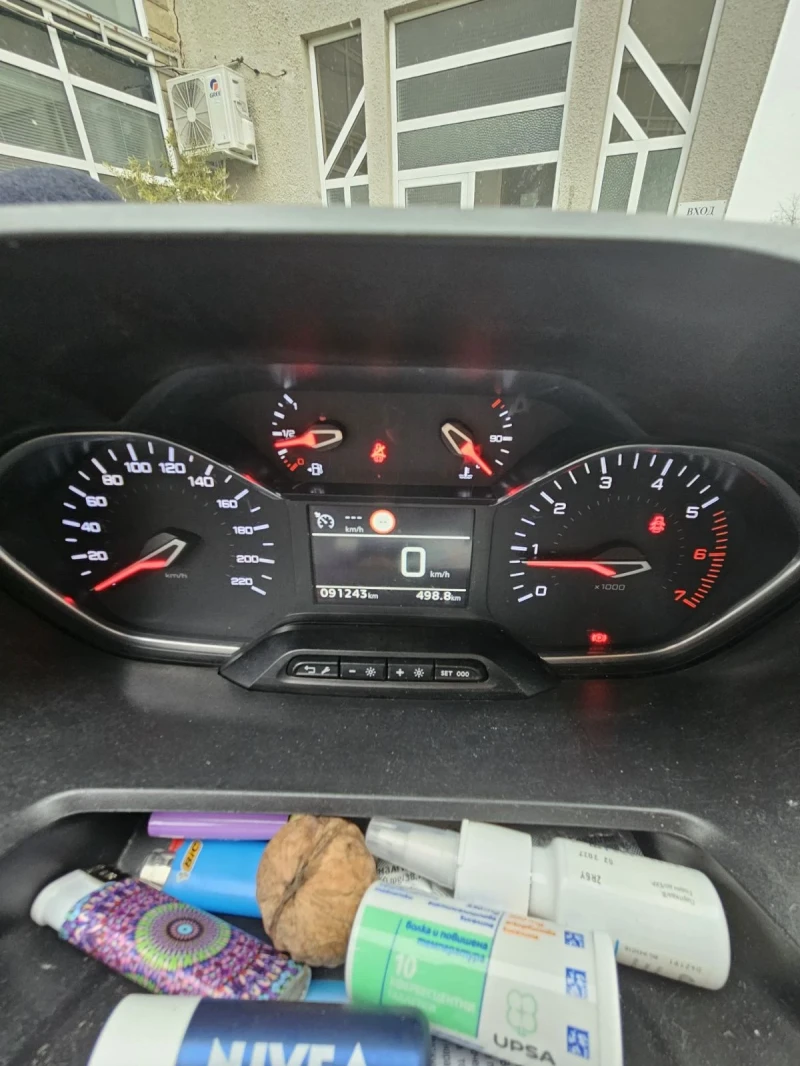 Peugeot Rifter, снимка 5 - Автомобили и джипове - 49433719