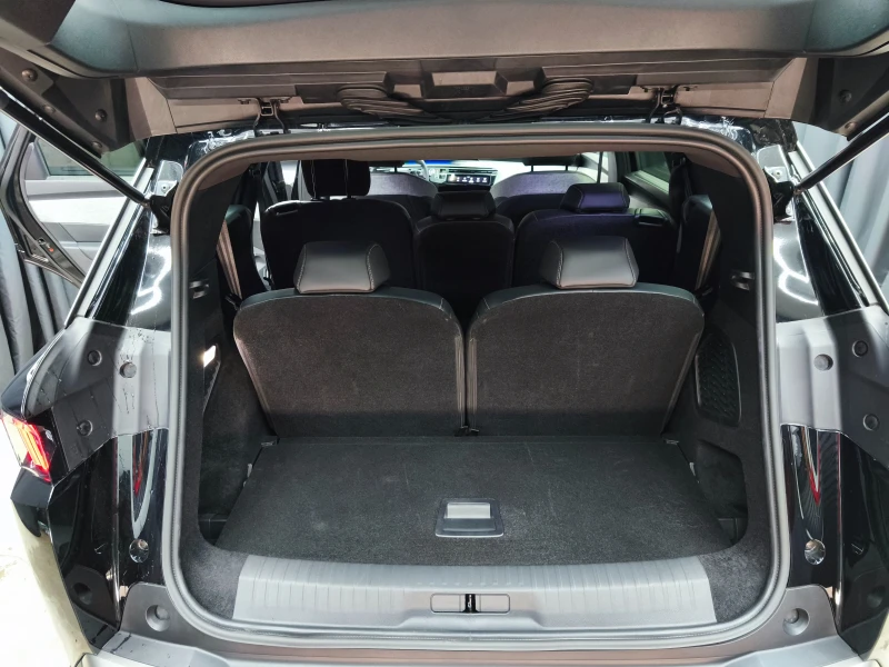 Peugeot 5008 1.2 145k.c AUTOMATIC Allure NAVI* CAM360* KEYLESS*, снимка 10 - Автомобили и джипове - 50904096