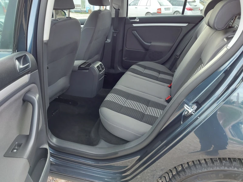 VW Golf 1.4- 80кс., снимка 9 - Автомобили и джипове - 52733453