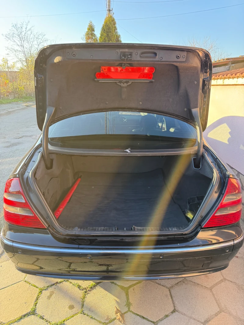 Mercedes-Benz E 320 E320, снимка 9 - Автомобили и джипове - 52850773