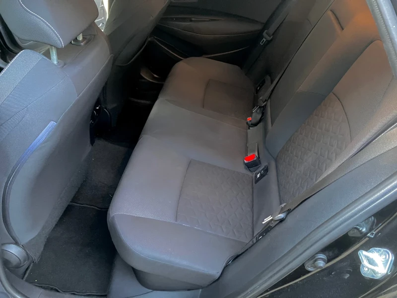 Toyota Corolla 1.8 Hybrid Гаранция до 2029 г., снимка 9 - Автомобили и джипове - 52959069