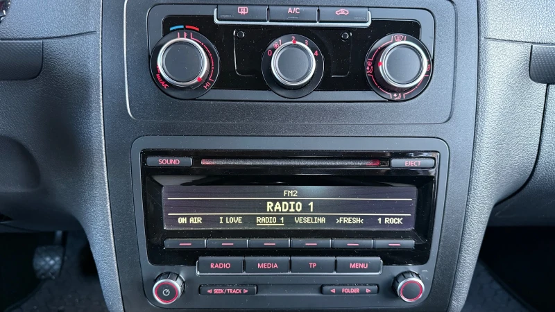 VW Caddy 2.0 Метан, снимка 11 - Автомобили и джипове - 53075669