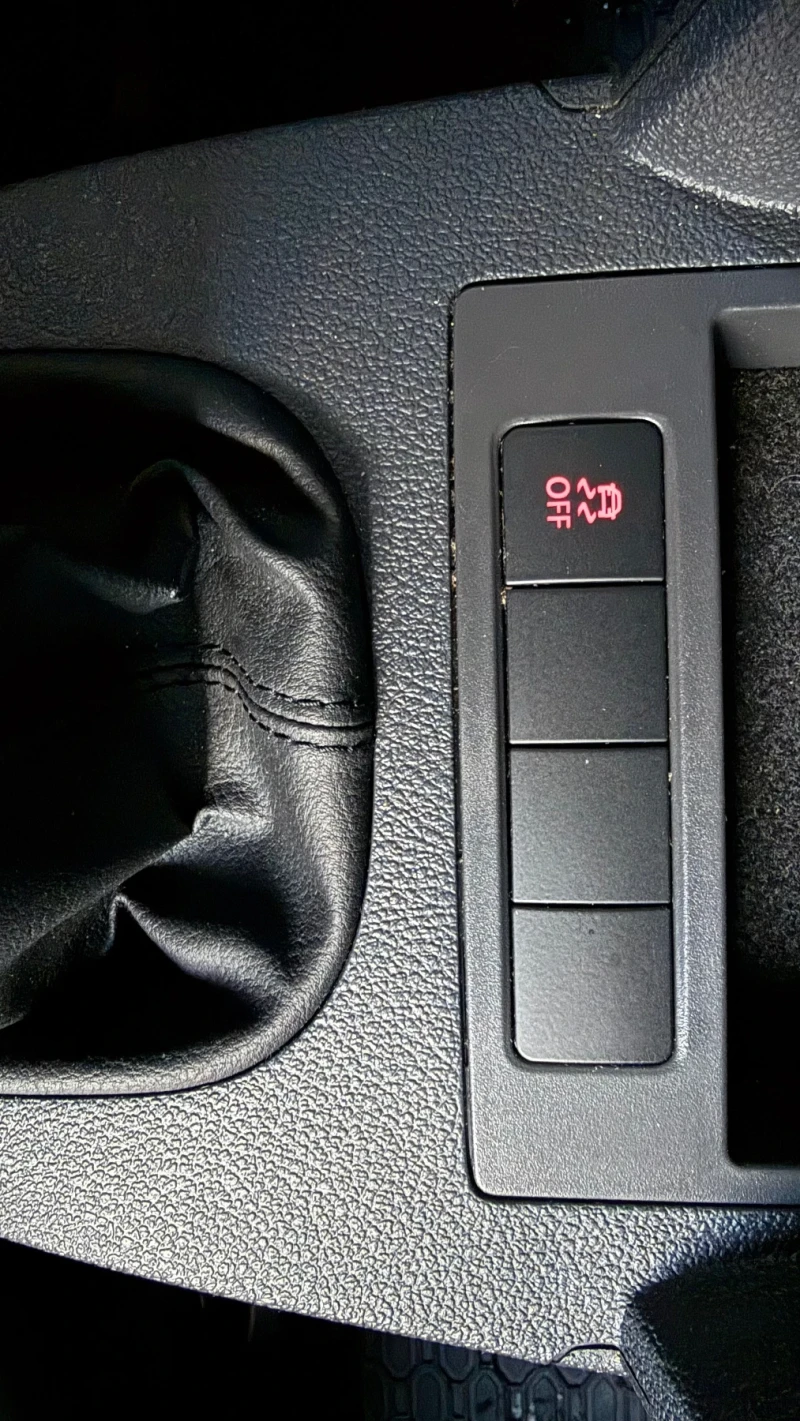 VW Caddy 2.0 Метан, снимка 12 - Автомобили и джипове - 53075669