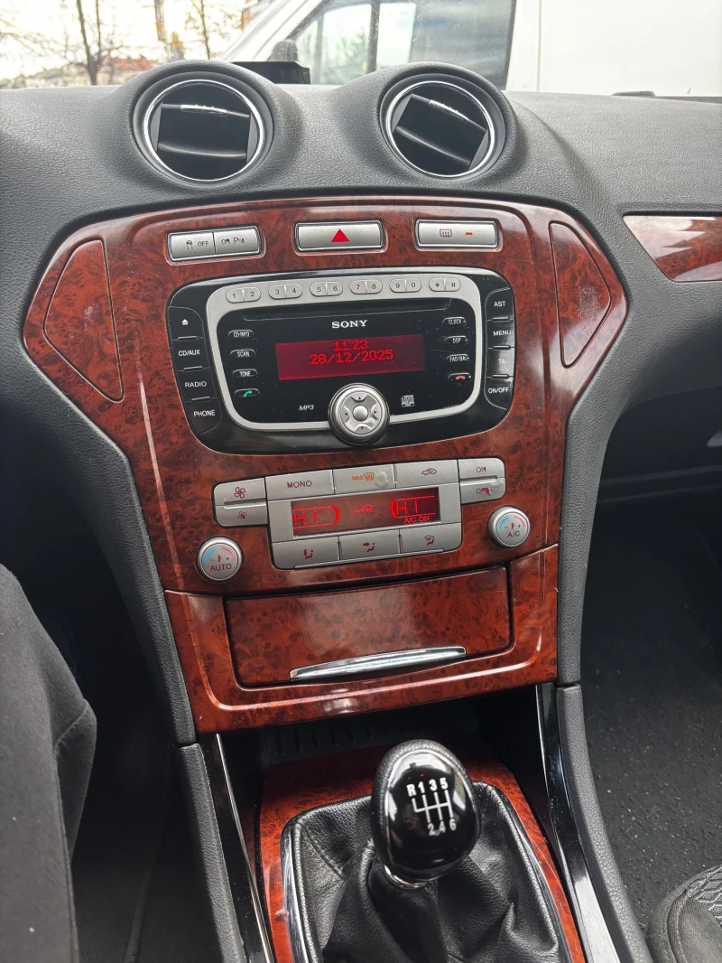 Ford Mondeo, снимка 7 - Автомобили и джипове - 53209562