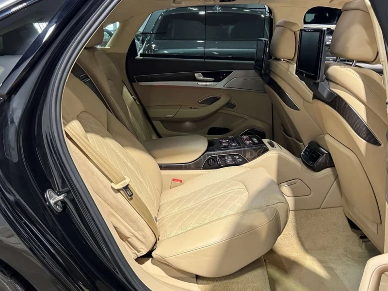 Audi A8 * quattro Sport L * CARFAX * ЦЕНА ДО БГ, снимка 15 - Автомобили и джипове - 53428070