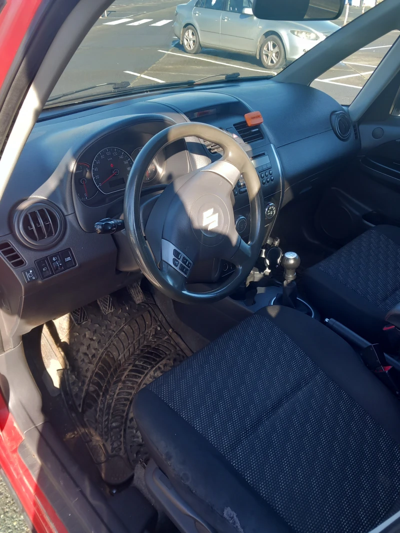 Suzuki SX4 1.6, снимка 6 - Автомобили и джипове - 53534435