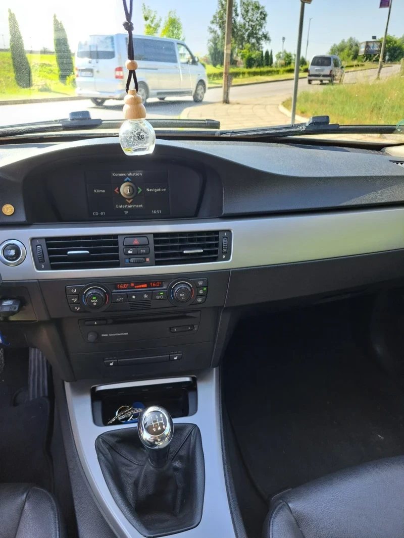 BMW 320  - изображение 10
