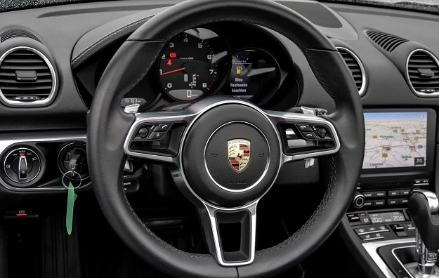 Porsche Boxster 718 = Style Edition = Black Pack Гаранция - изображение 9