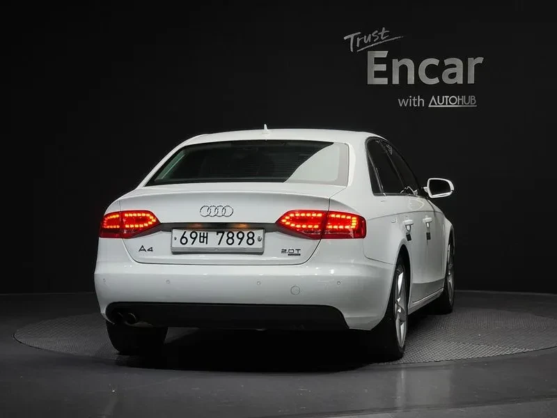 Audi A4 2.0 TFSI Quattro, снимка 4 - Автомобили и джипове - 54550850