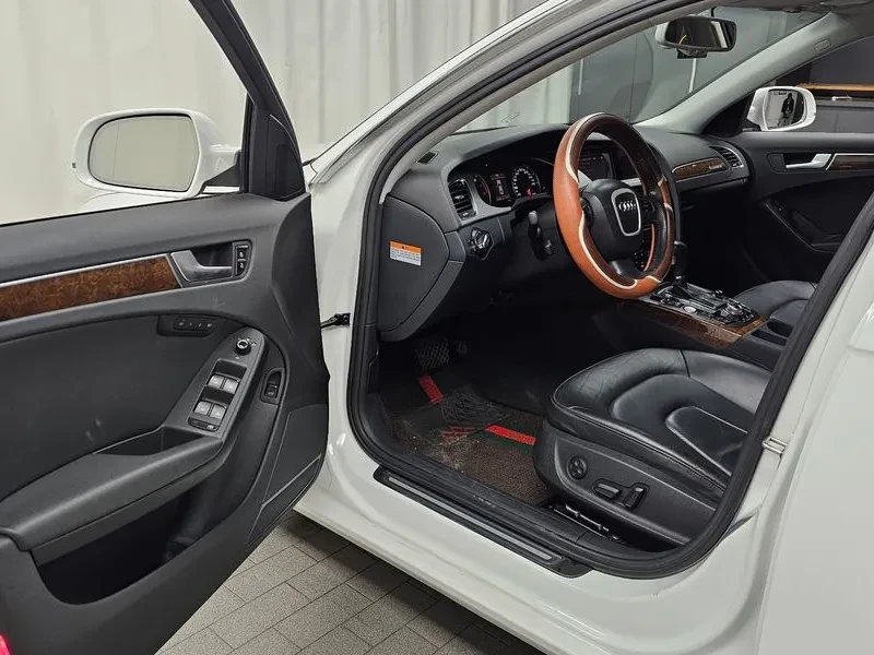 Audi A4 2.0 TFSI Quattro, снимка 10 - Автомобили и джипове - 54550850