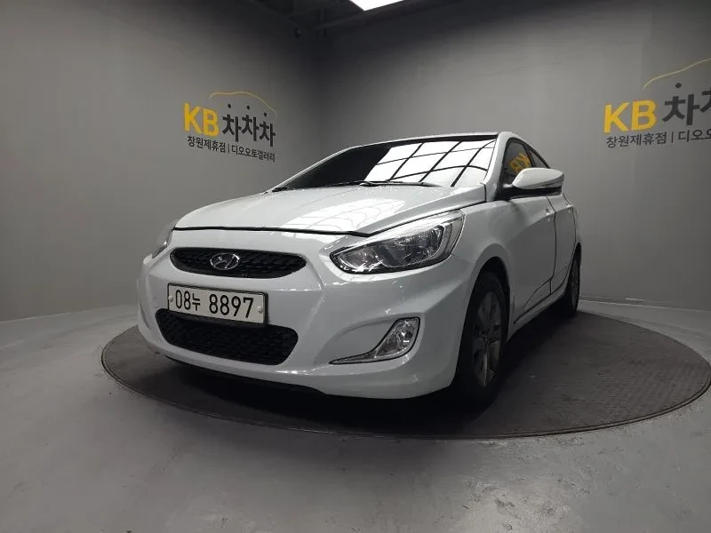 Hyundai Accent (New Model) 1.4 Vvt Modern