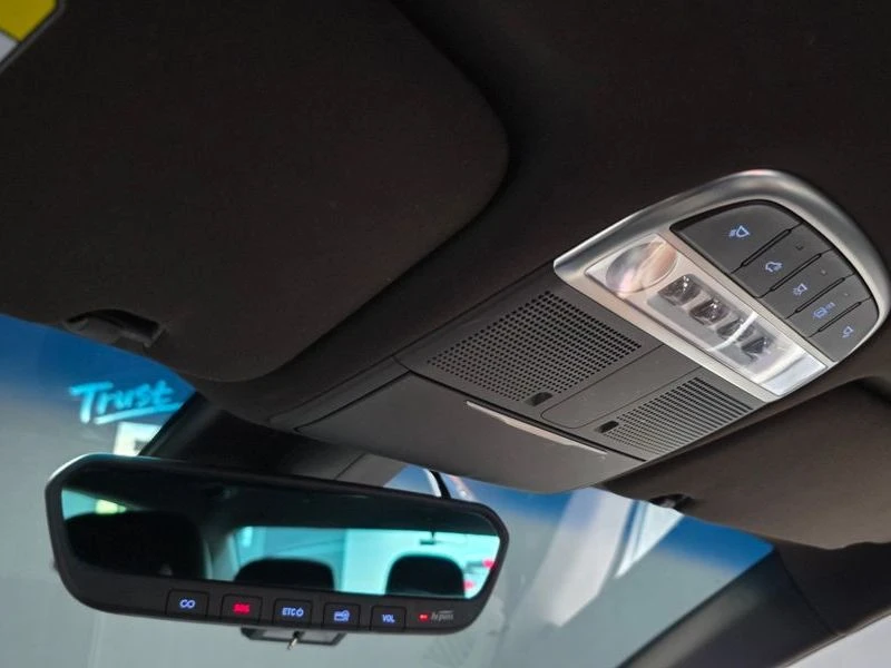 Genesis G90 3.8 Automatic, снимка 15 - Автомобили и джипове - 55606074