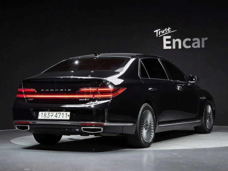 Genesis G90 3.8 Automatic, снимка 2 - Автомобили и джипове - 55606074