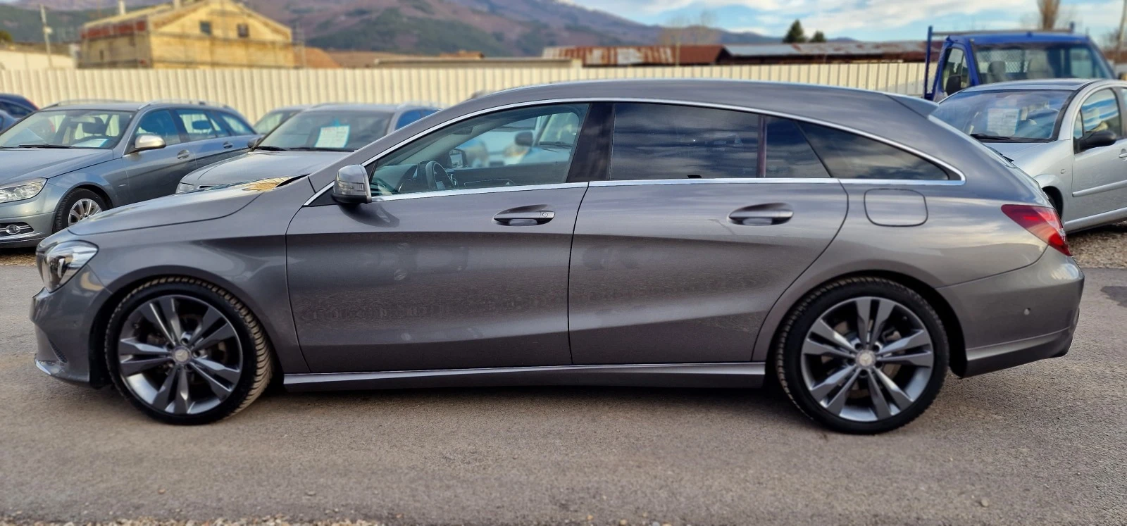 Mercedes-Benz CLA 220 Shooting brake - изображение 4