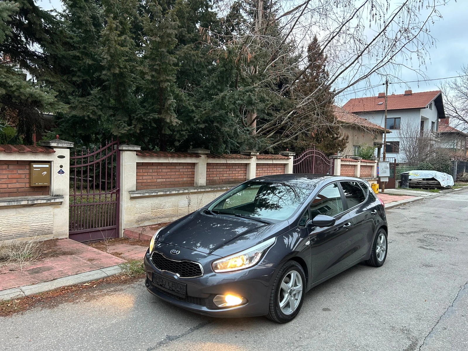 Kia Ceed 1, 6CRDI 16V 128K | Mobile.bg — изображение 1