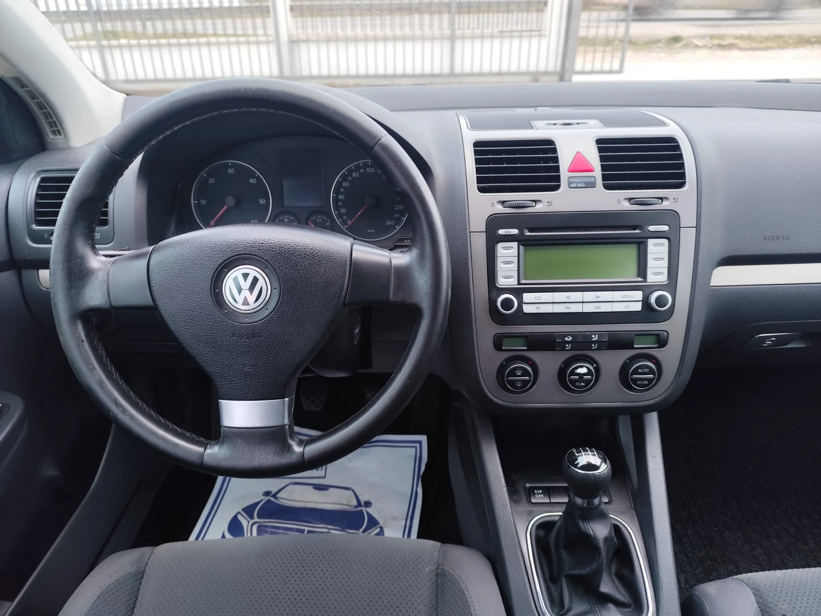 VW Golf 1.9 дизел 105 кс. Италия - изображение 9