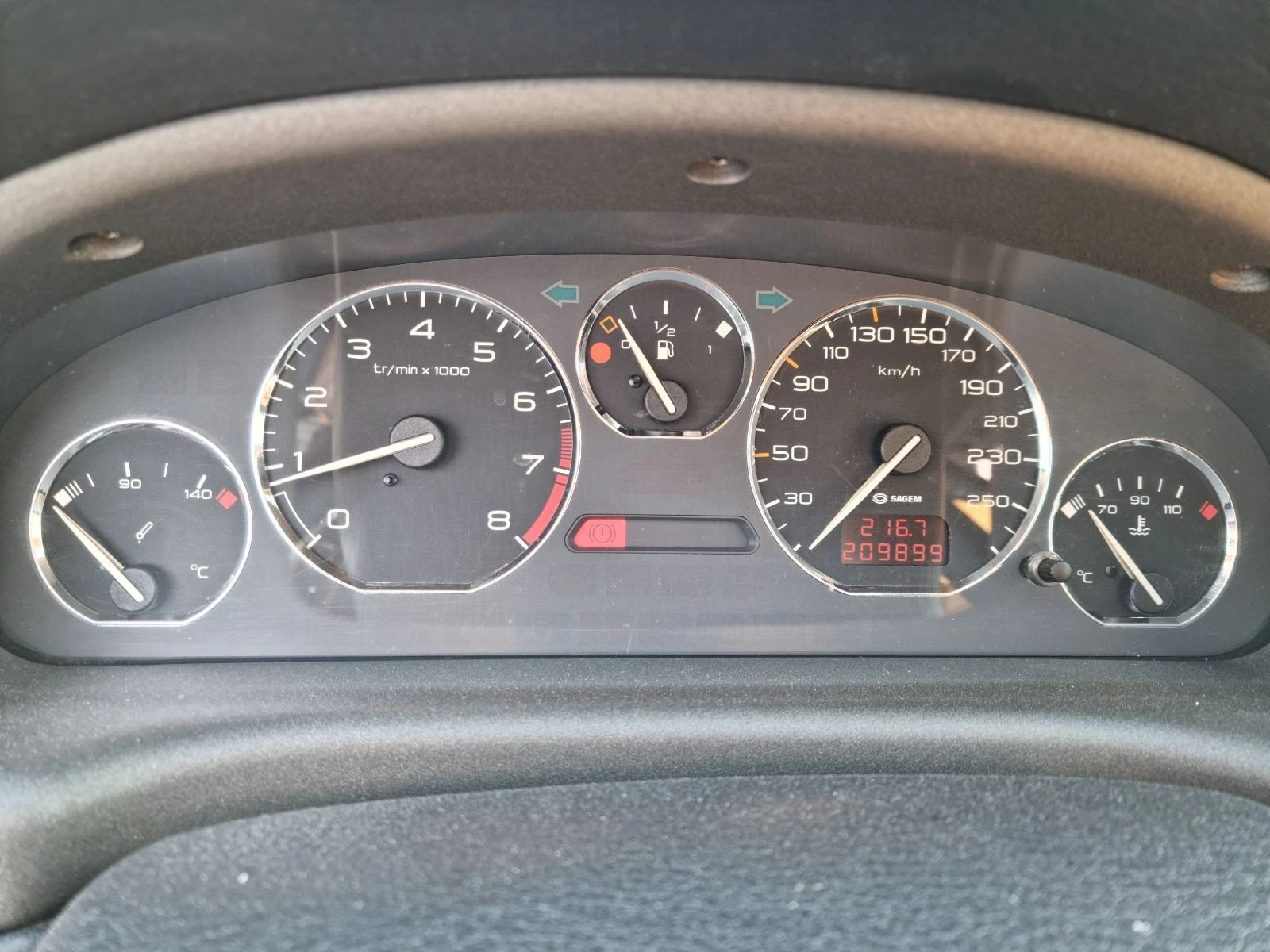 Peugeot 406 Pininfarina - изображение 7