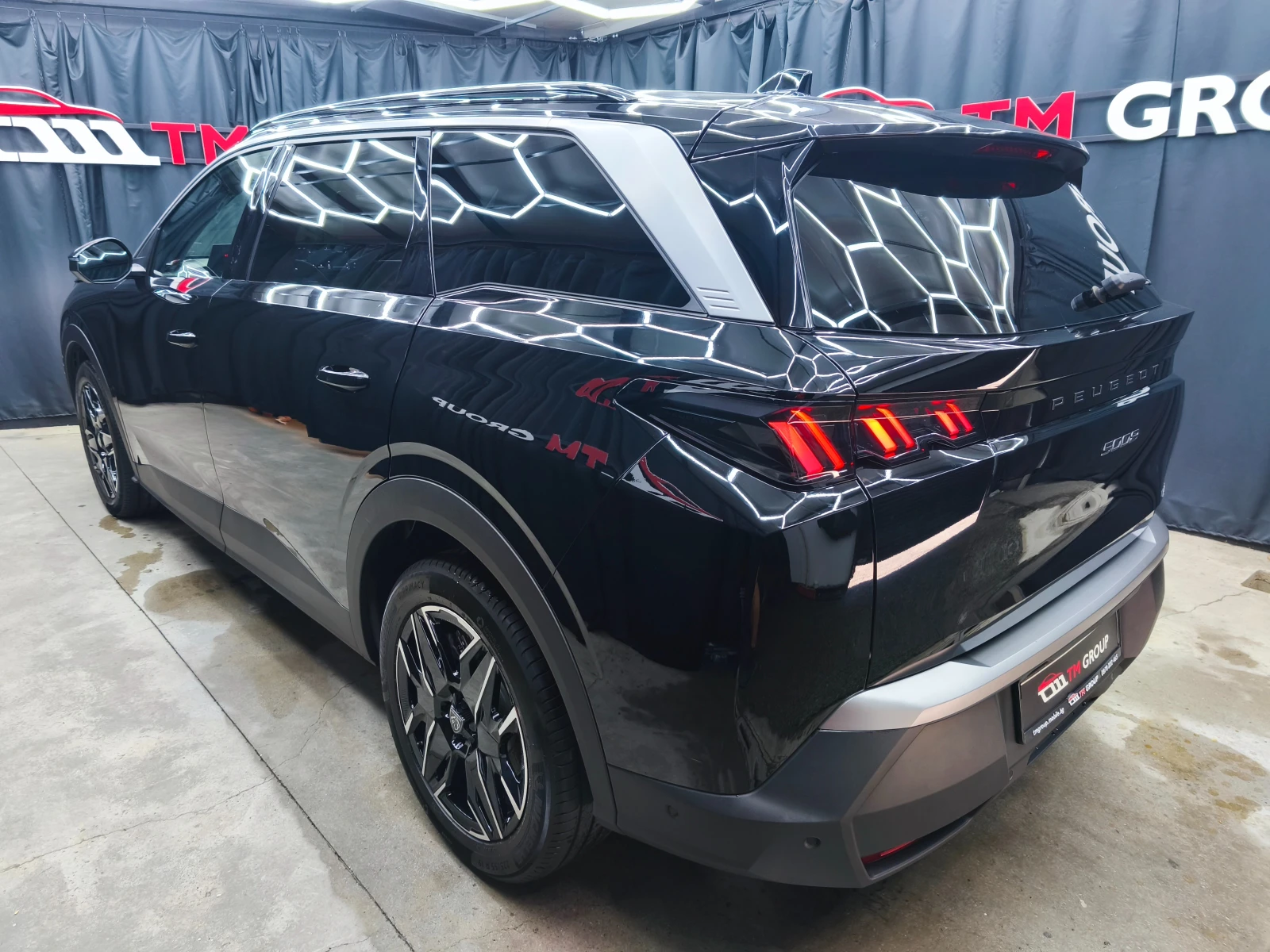 Peugeot 5008 1.2 145k.c AUTOMATIC Allure NAVI* CAM360* KEYLESS7 - изображение 6