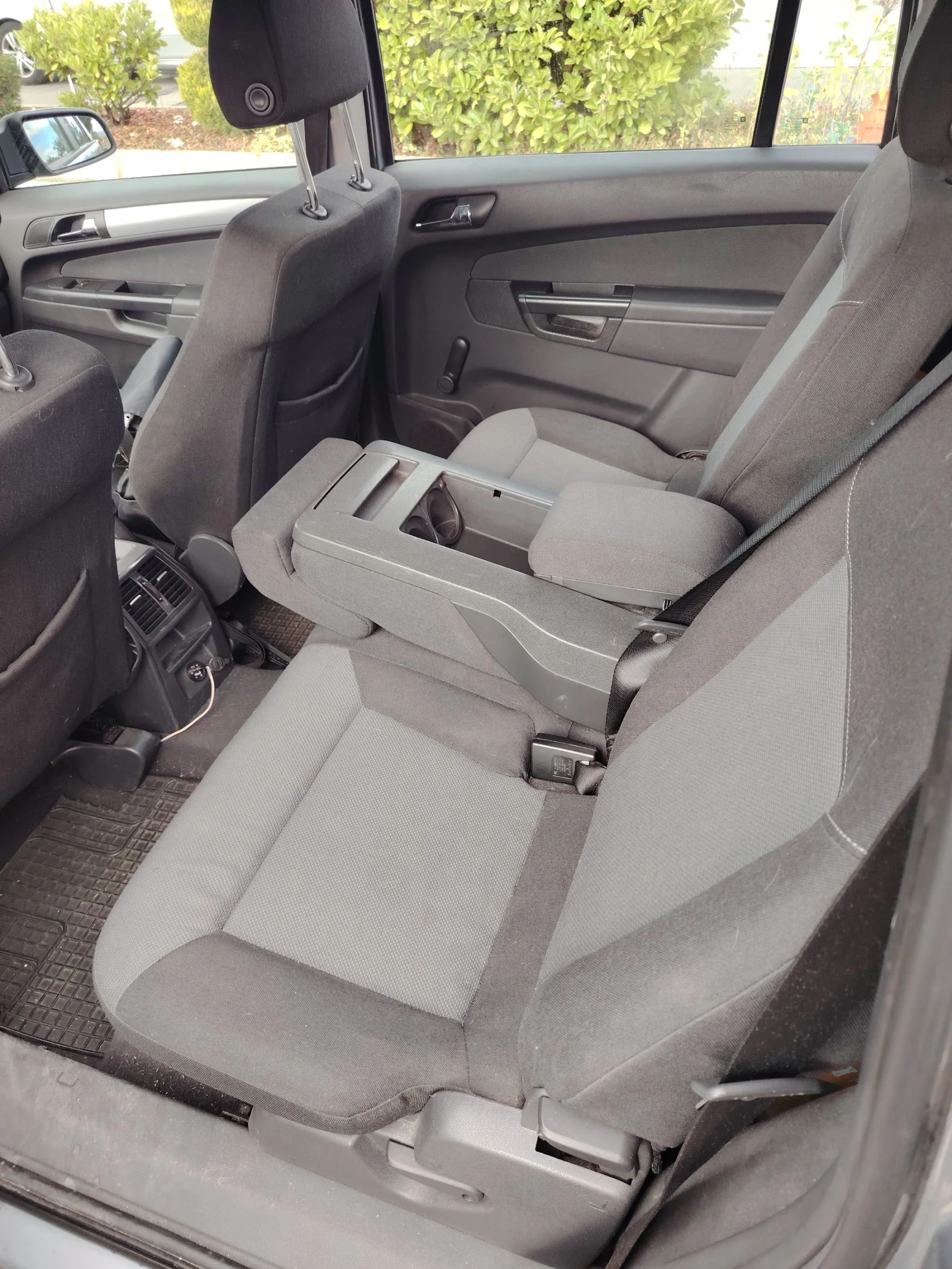 Opel Zafira 6+ 1 места 1.9 дизел  120к.с. автоматик - изображение 9