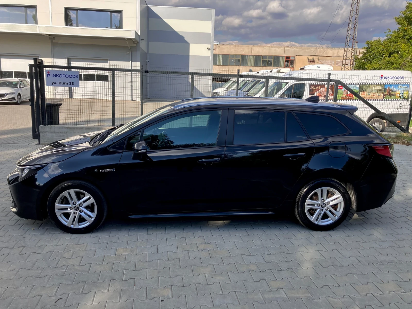 Toyota Corolla 1.8 Hybrid Гаранция до 2029 г. - изображение 3