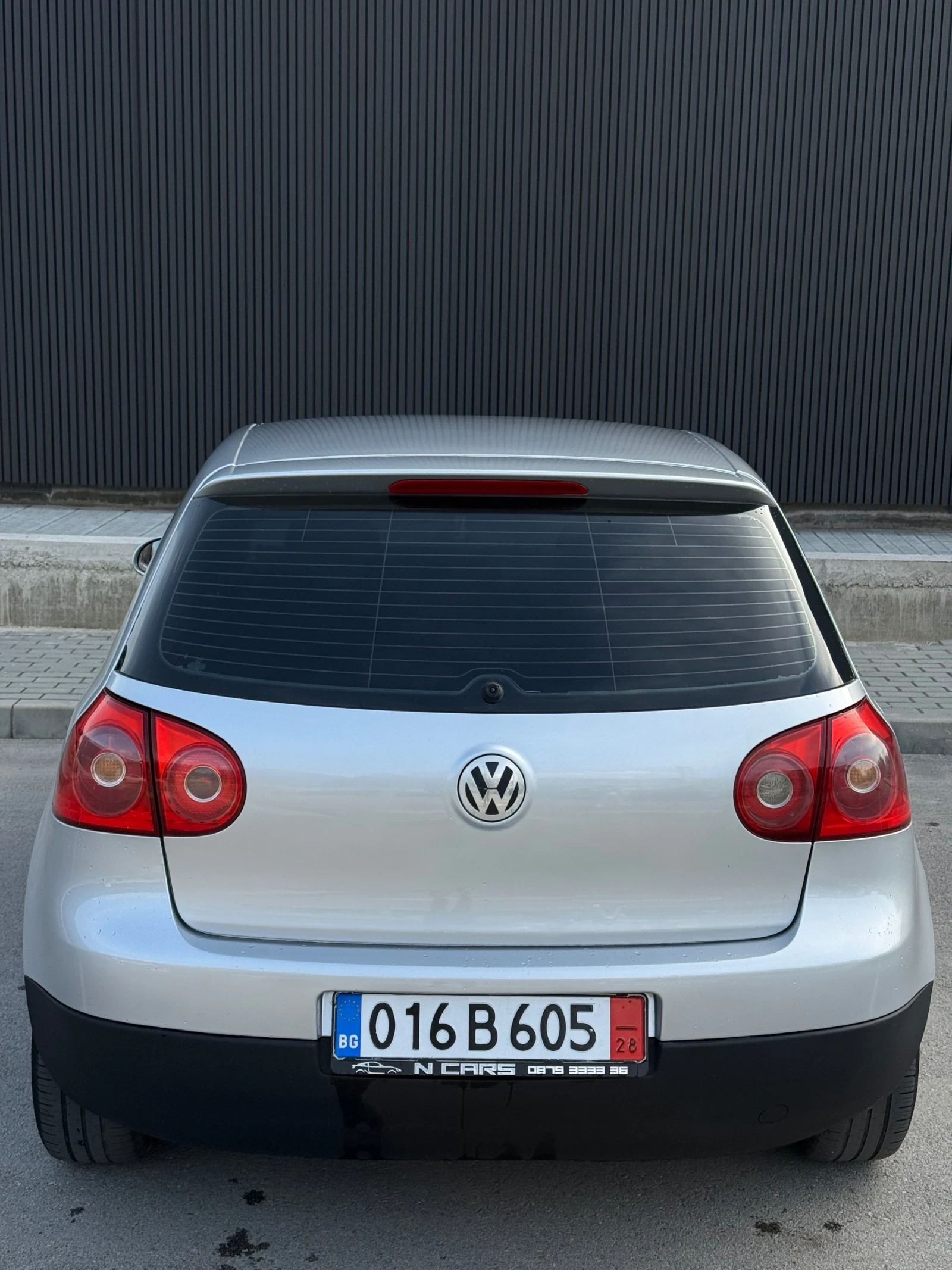 VW Golf 1.9 TDI * Климатроник* * 2005г* , снимка 4 - Автомобили и джипове - 53708634