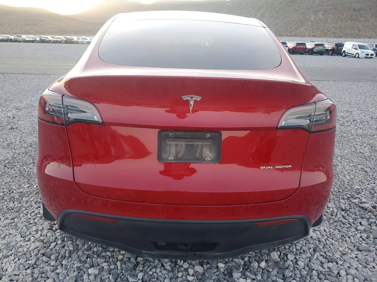 Tesla Model Y, снимка 6 - Автомобили и джипове - 53916563