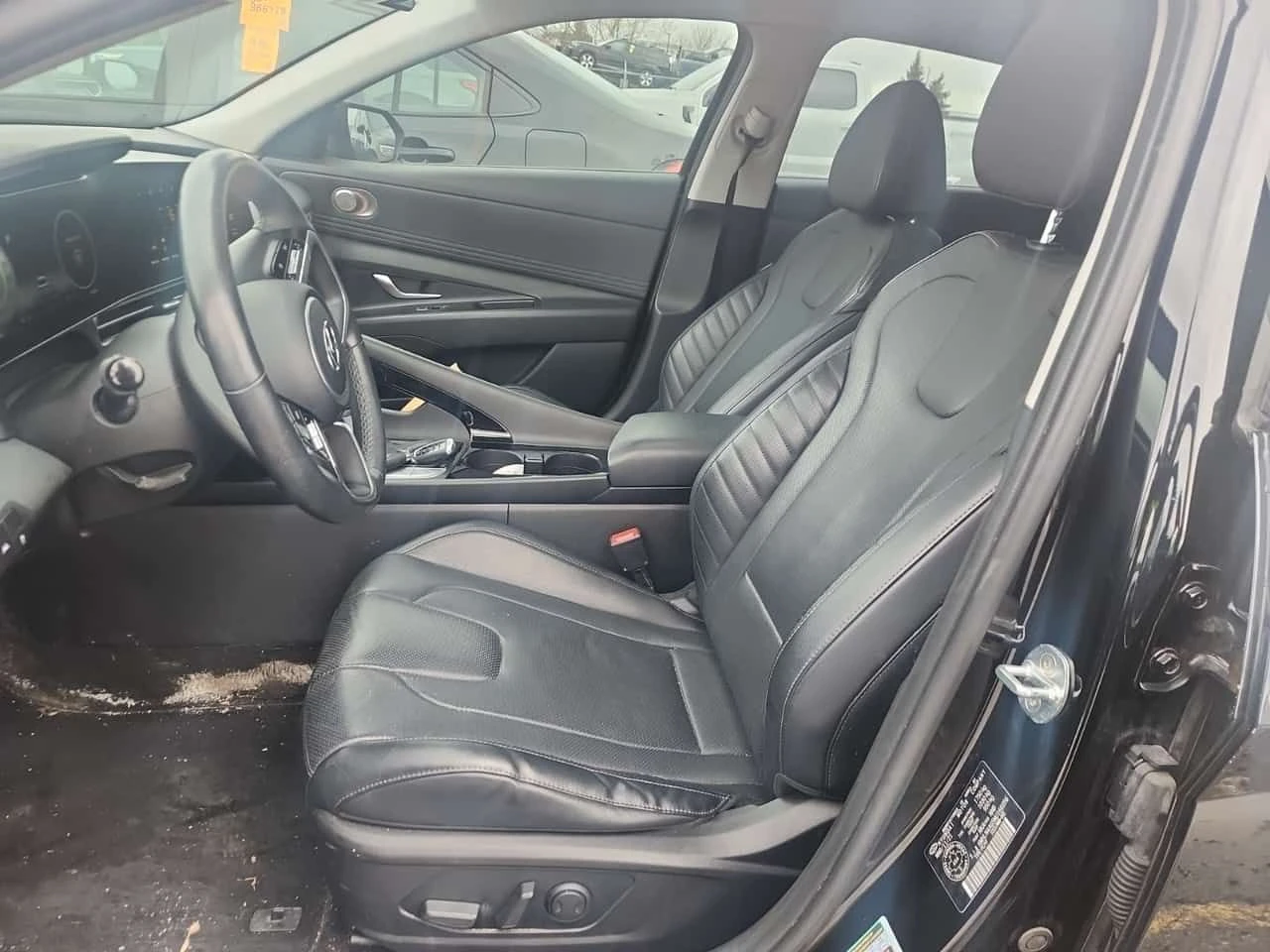 Hyundai Elantra ULTIMATE TECH| PANO | 2 КЛЮЧА| CARFAX| , снимка 7 - Автомобили и джипове - 54088235