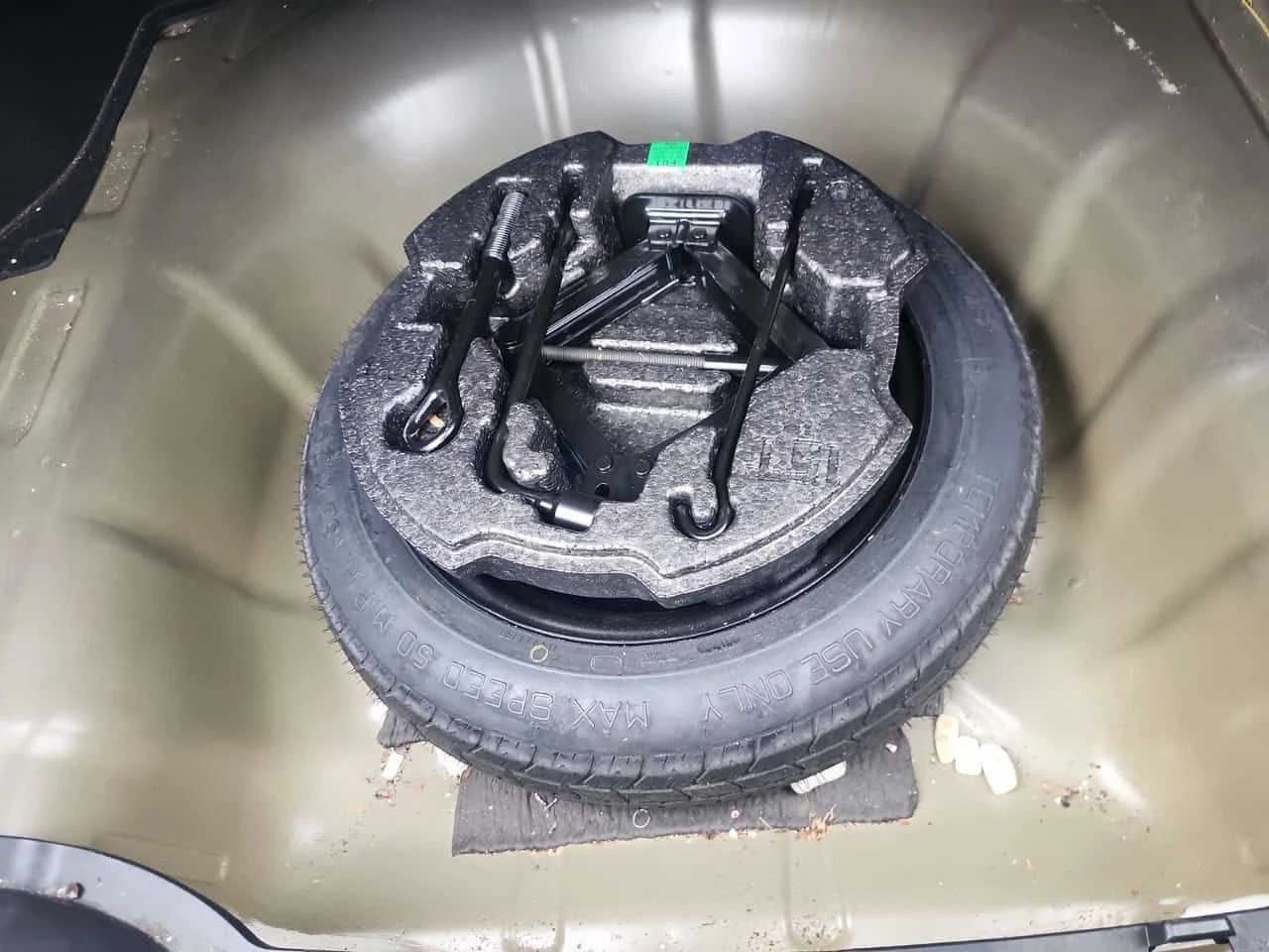 Hyundai Elantra ULTIMATE TECH| PANO | 2 КЛЮЧА| CARFAX| , снимка 14 - Автомобили и джипове - 54088235