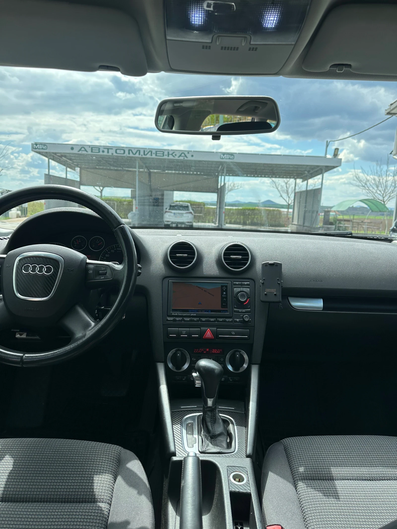 Audi A3 1.8T SPORTBACK * АВТОМАТ* * ПОДГРЕВ* * ЕЛ. СЕДАЛКИ, снимка 12 - Автомобили и джипове - 54149132