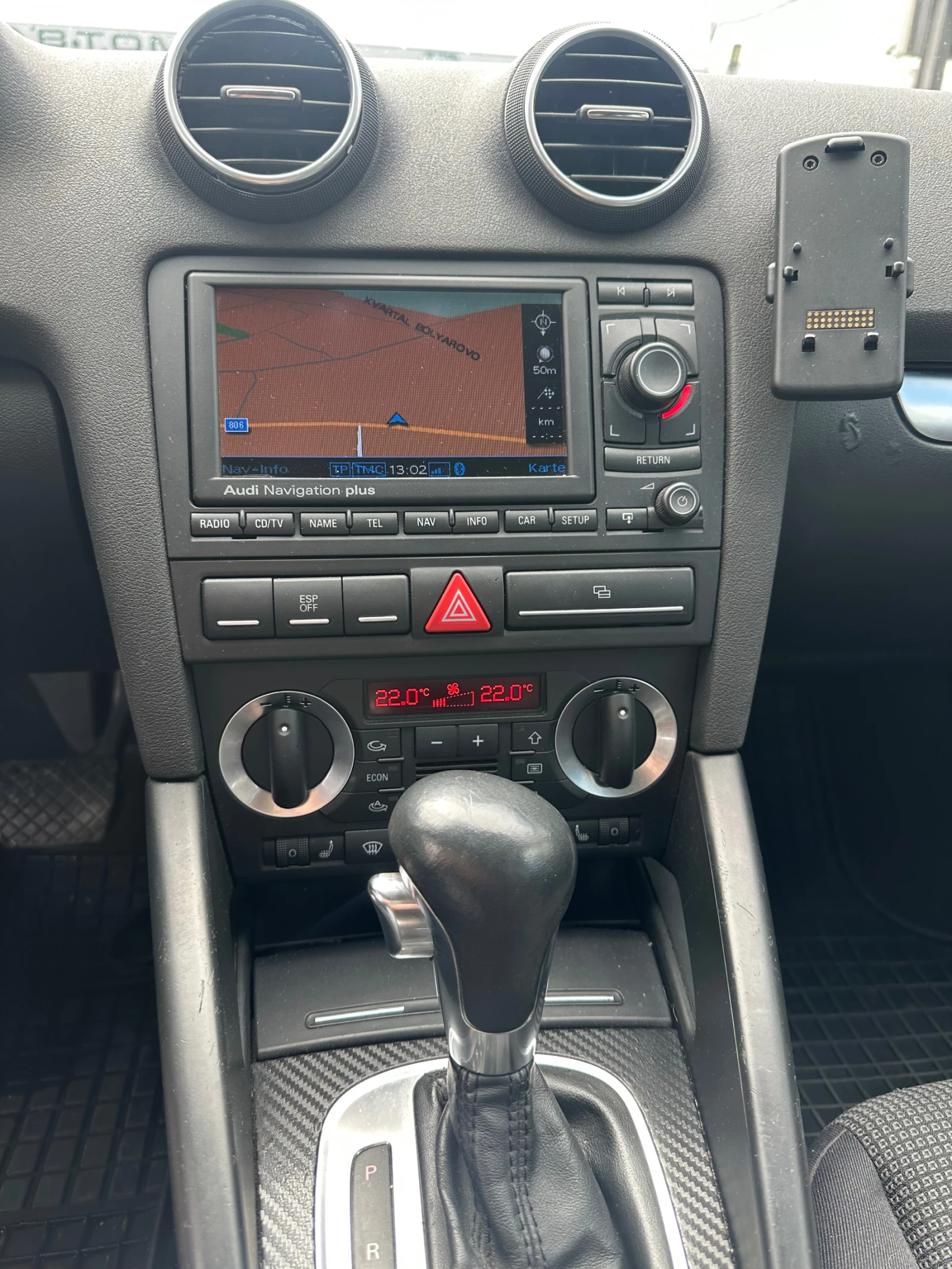 Audi A3 1.8T SPORTBACK * АВТОМАТ* * ПОДГРЕВ* * ЕЛ. СЕДАЛКИ, снимка 11 - Автомобили и джипове - 54149132