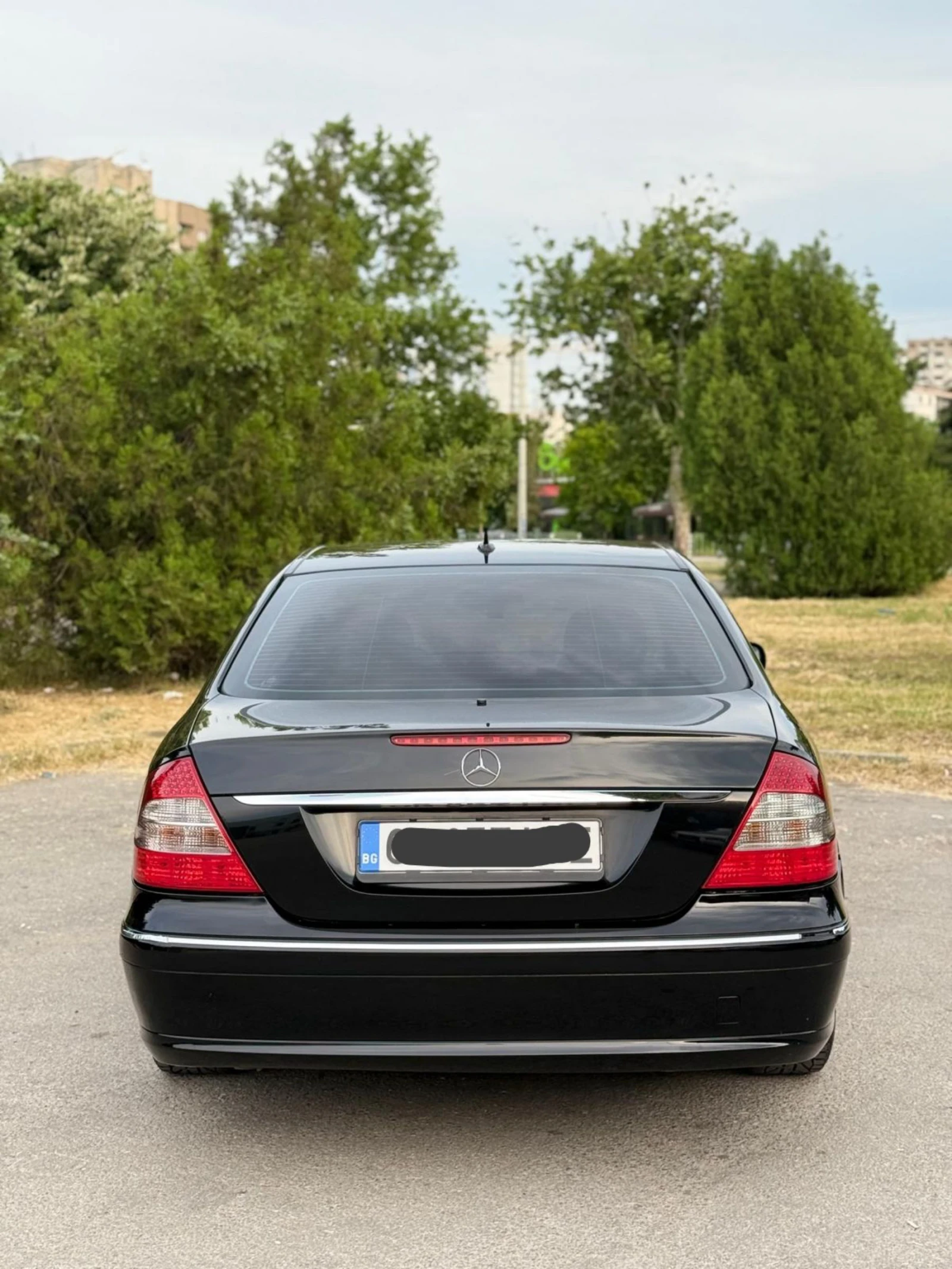 Mercedes-Benz E 320 CDI* FACELIFT* АВТОМАТИК* 7G* КОЖА* AVANTGARDE, снимка 9 - Автомобили и джипове - 54875171