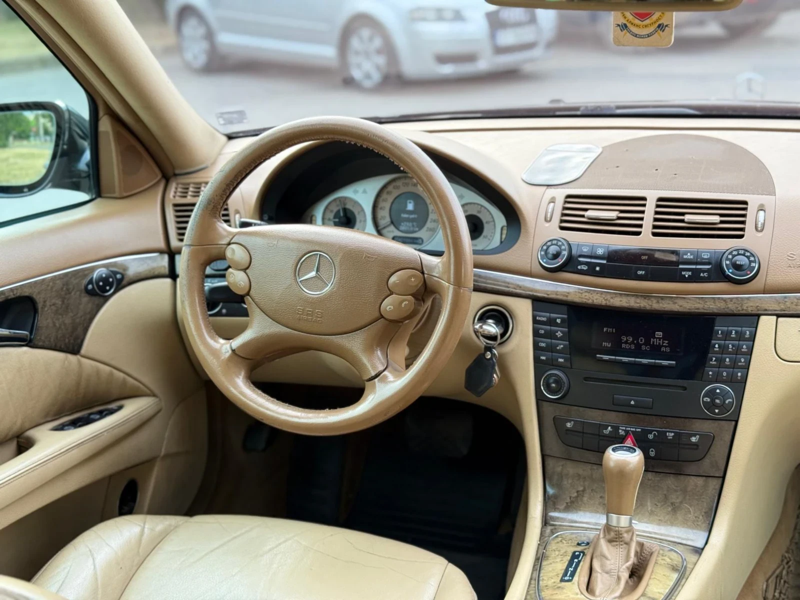 Mercedes-Benz E 320 CDI* FACELIFT* АВТОМАТИК* 7G* КОЖА* AVANTGARDE, снимка 4 - Автомобили и джипове - 54875171