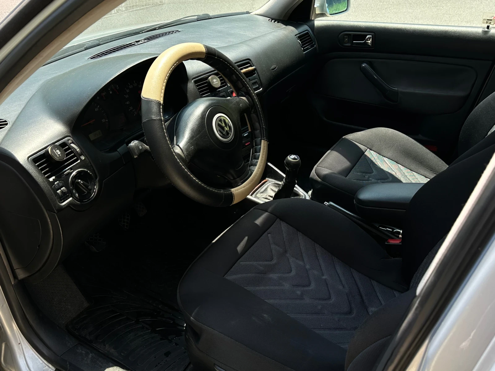 VW Bora 1.9 TDI, снимка 10 - Автомобили и джипове - 55332222