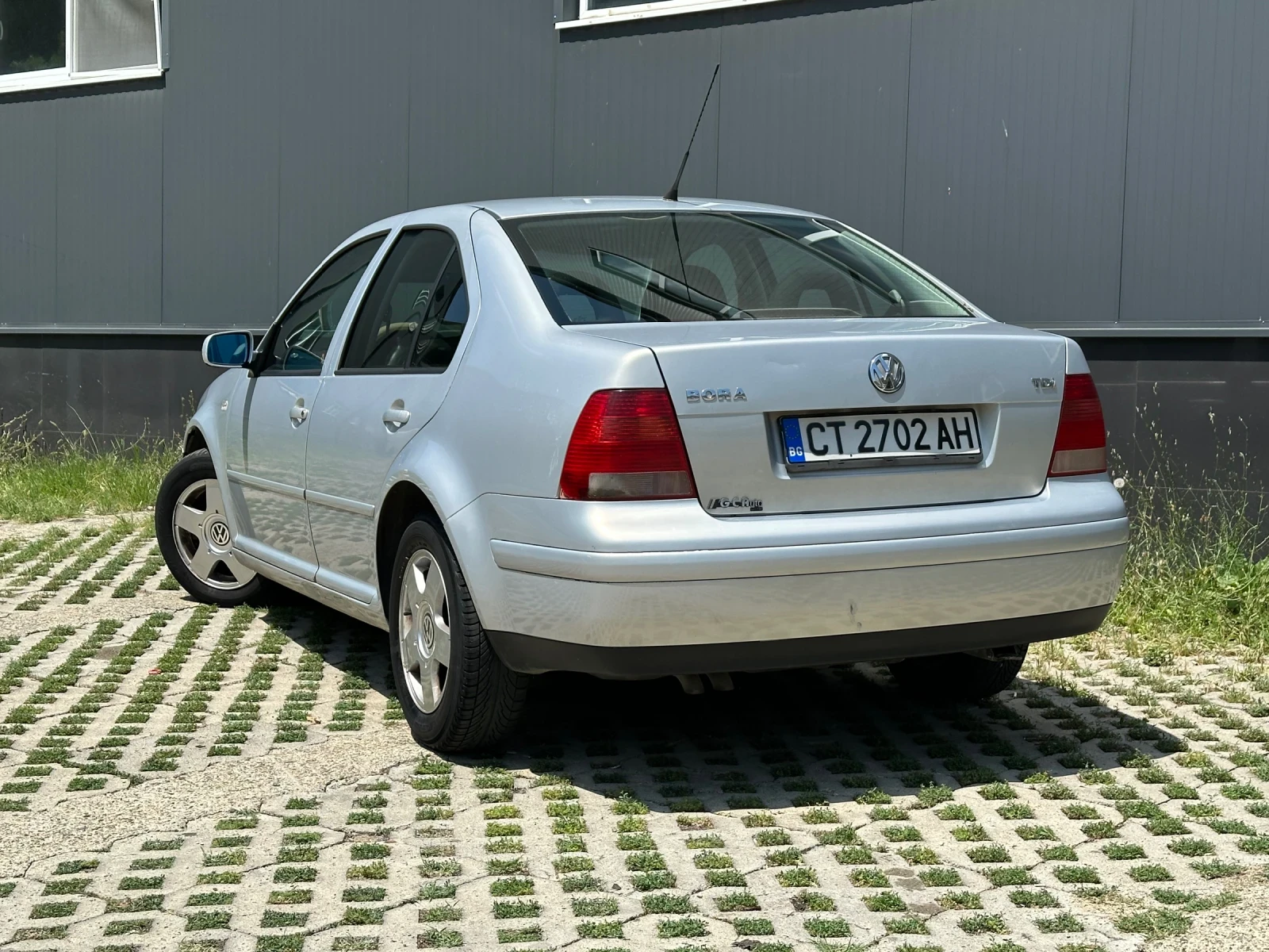 VW Bora 1.9 TDI, снимка 5 - Автомобили и джипове - 55332222