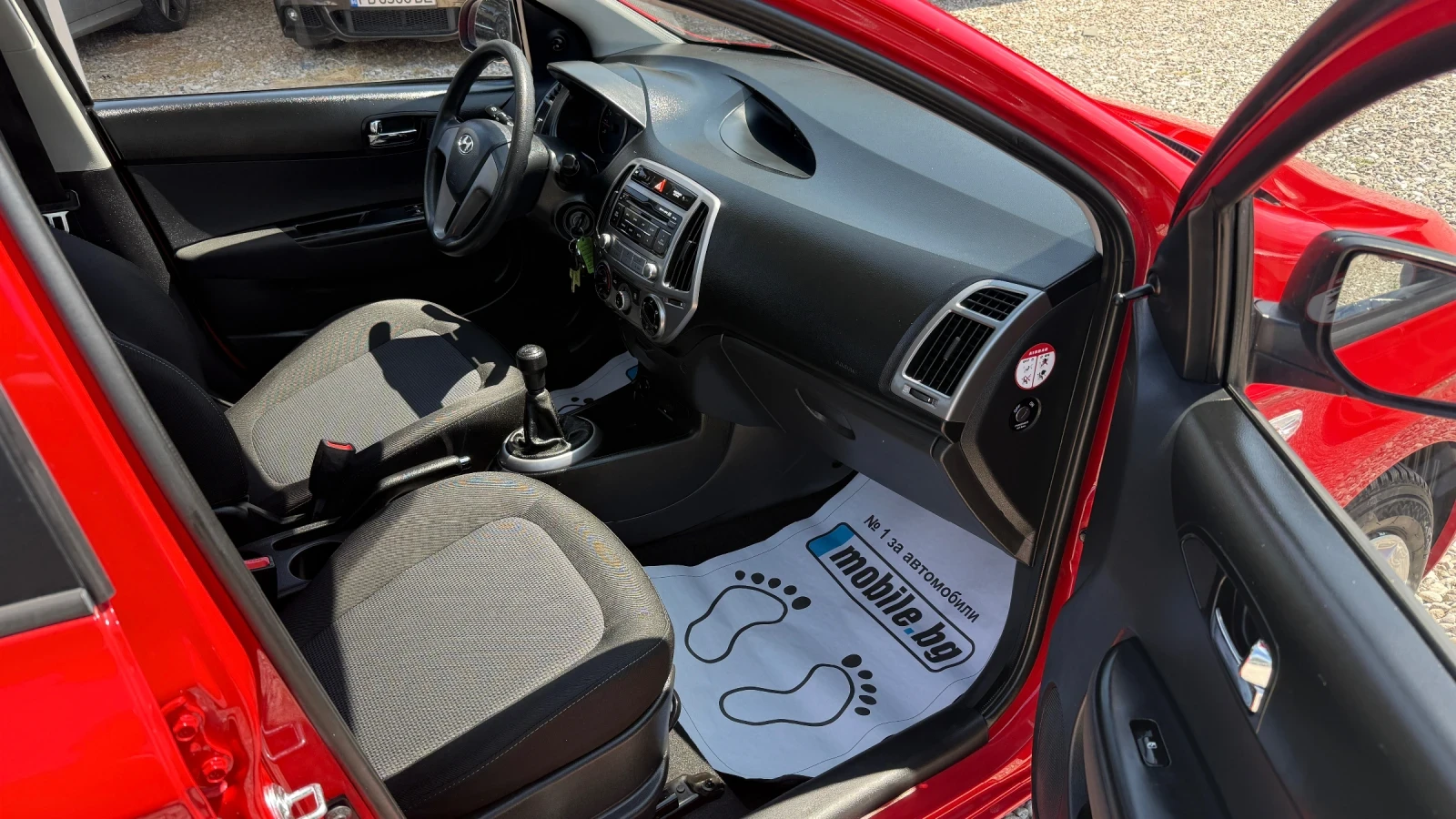 Hyundai I20 1.3 i , снимка 10 - Автомобили и джипове - 55411819