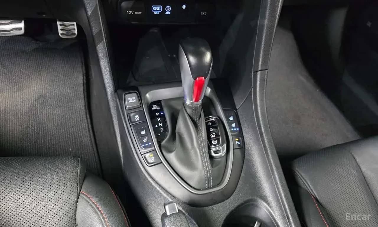 Hyundai Veloster  * 1.6 Turbo Sport * ОПЦИЯ ЗА ФИНАНСИРАНЕ, снимка 9 - Автомобили и джипове - 55564119