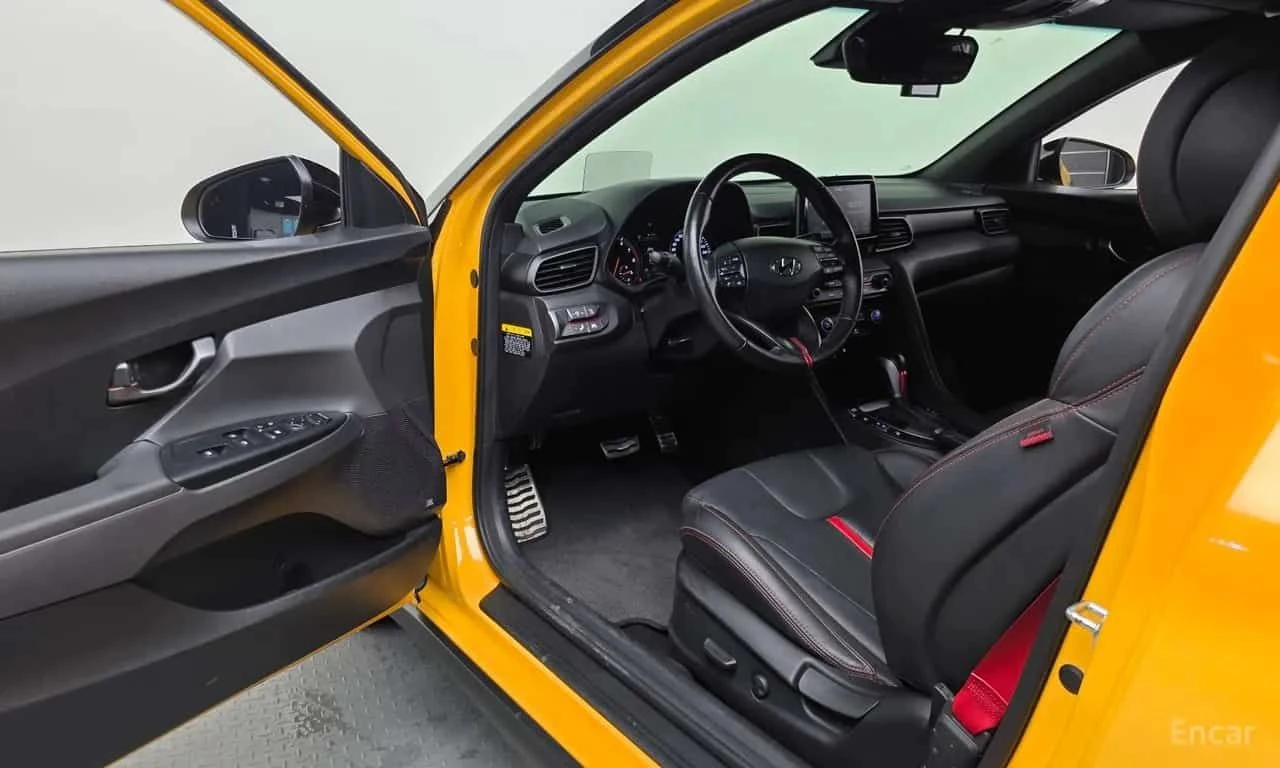 Hyundai Veloster  * 1.6 Turbo Sport * ОПЦИЯ ЗА ФИНАНСИРАНЕ, снимка 10 - Автомобили и джипове - 55564119