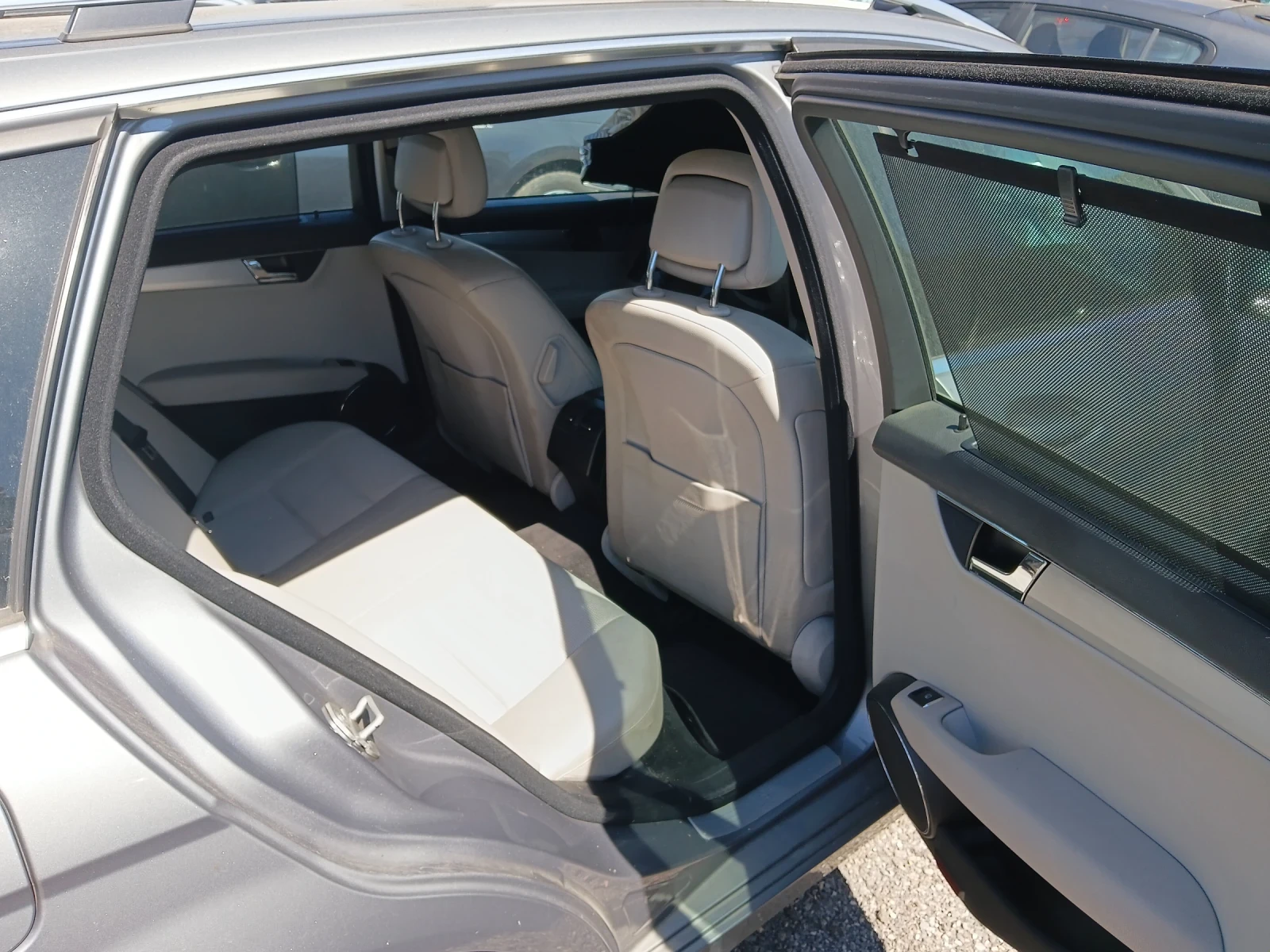 Mercedes-Benz C 220 2.2cdi 172 k.s.., снимка 6 - Автомобили и джипове - 55680391