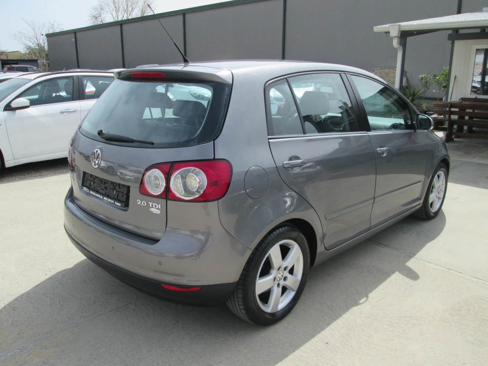 VW Golf Plus 2.0TDI-DSG-BMM-Кожа-Ксенон-Сервизна история!!!, снимка 4 - Автомобили и джипове - 55686762
